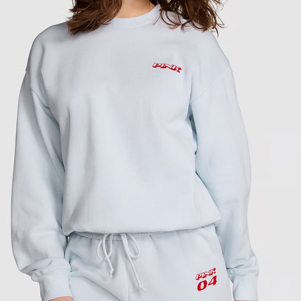 Pink Fleece ivy  Classic Crew Sweatshirt - Light Blue